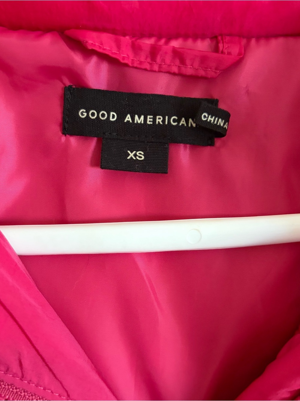 Good American - Women’s Long Puffer Coat with Belt - Hot Pink - Picture 10 of 10
